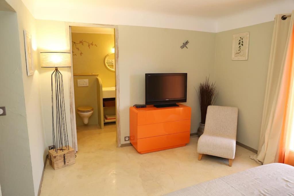 L'Oustaou Dorey Saint-Cyr-sur-Mer Exterior photo